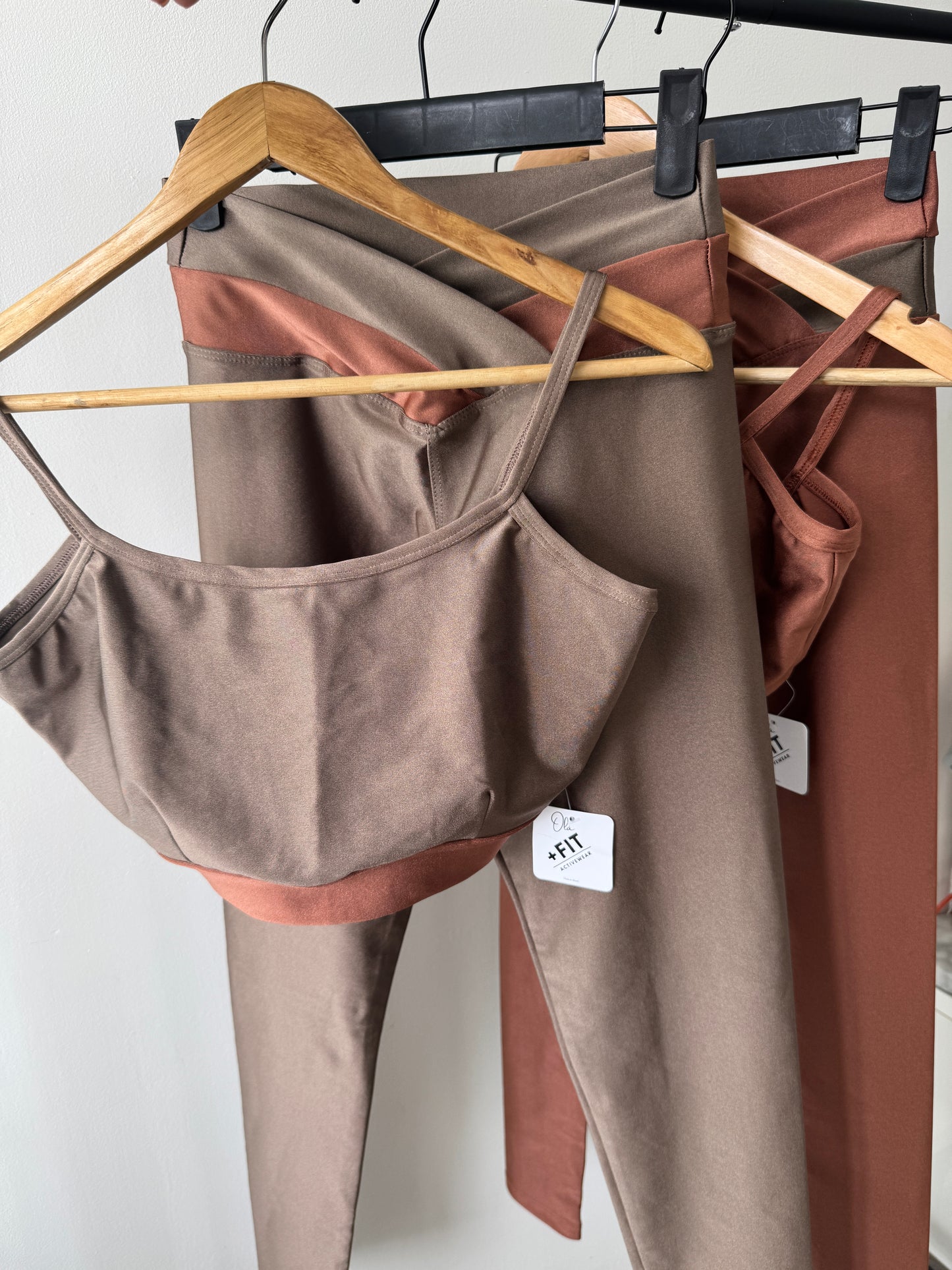 Trilobal Mix color set with cross details